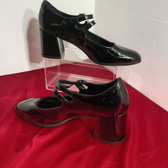 Dream Pairs Shiny Black Mary Jane Heels - Picture 2 of 8